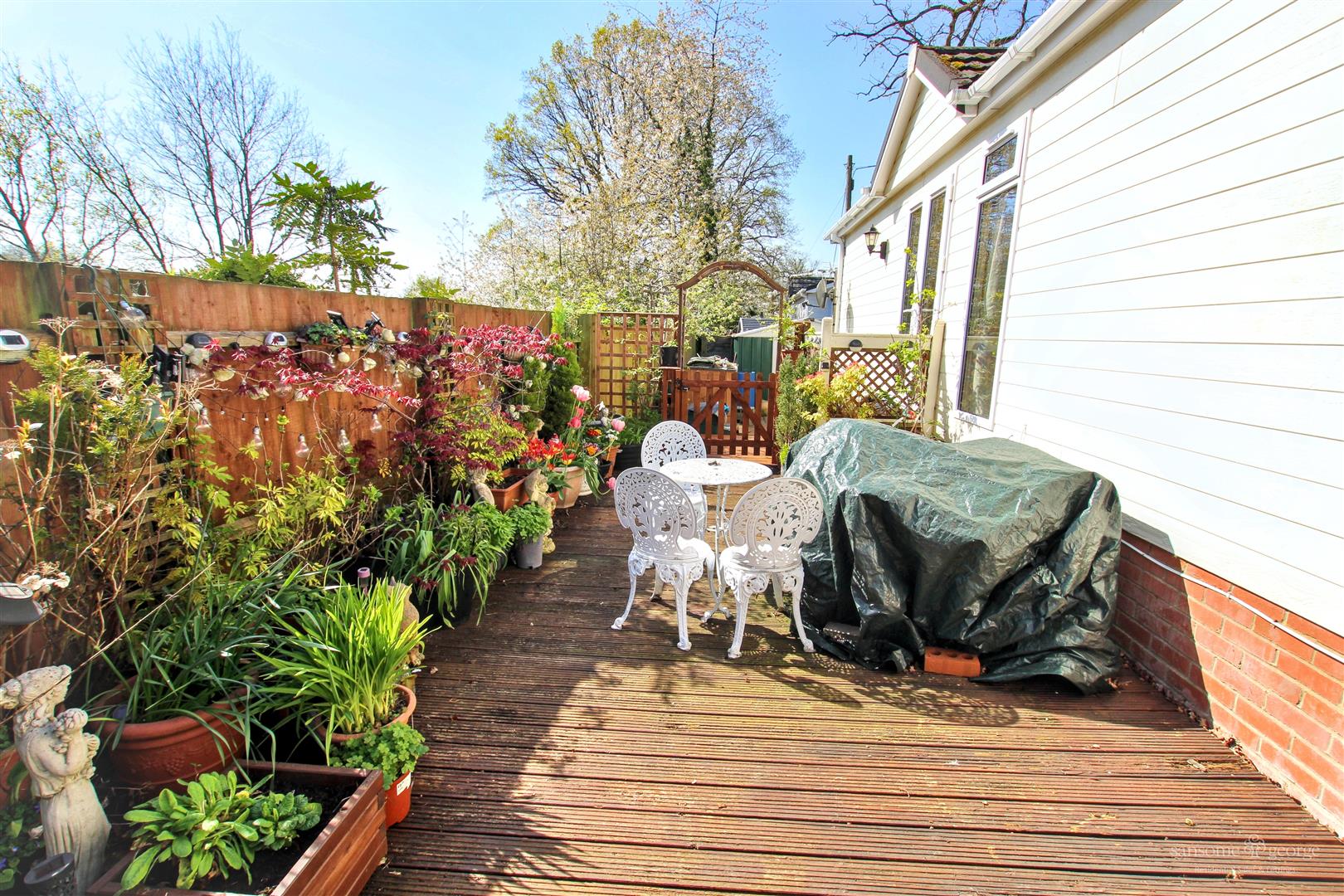 Garston Park, Tilehurst, Reading